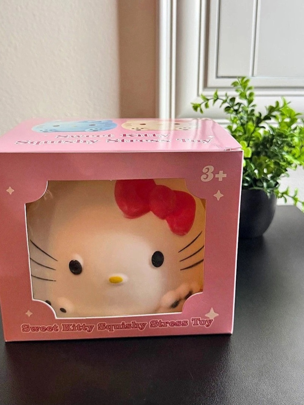 Hello Kitty Squishy Large